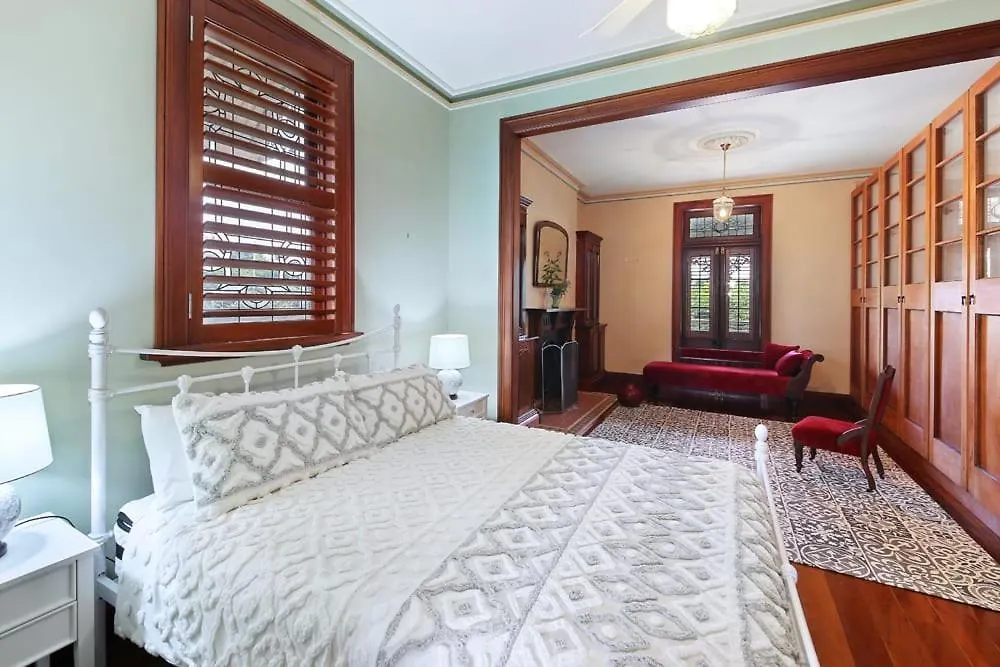 Holiday home Currawong House Maleny - Georgian Style Manor Villa Australia